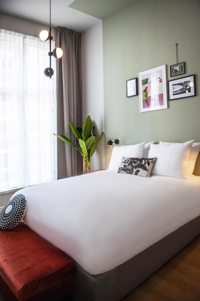 FINCH Boutique Hotel