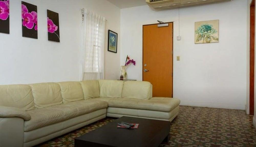 3 Bedroom Large Home San Juan