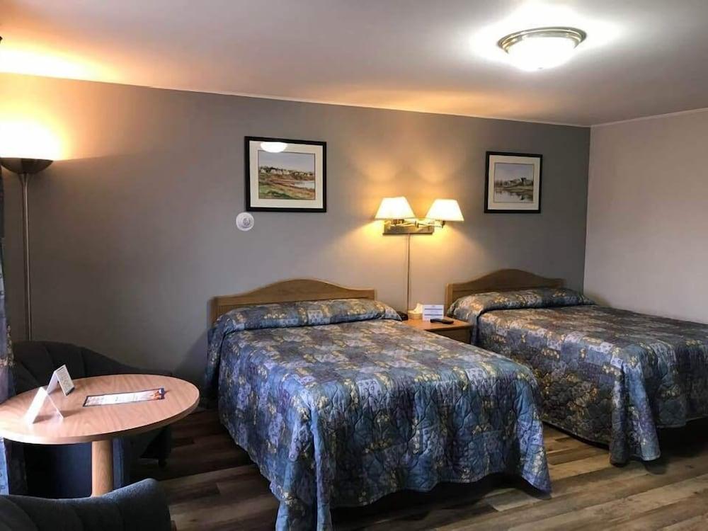 Coastal Inn Kingfisher