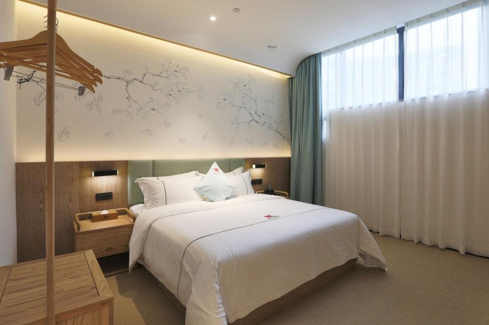 Shenzhen Leader Art Hotel