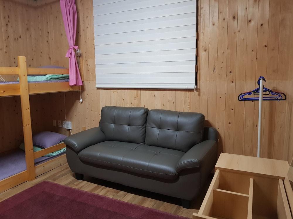 Woljeong view Guesthouse - Hostel