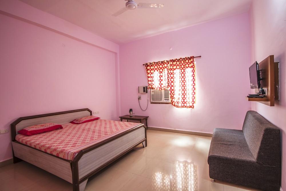 Aashirwad Guest House