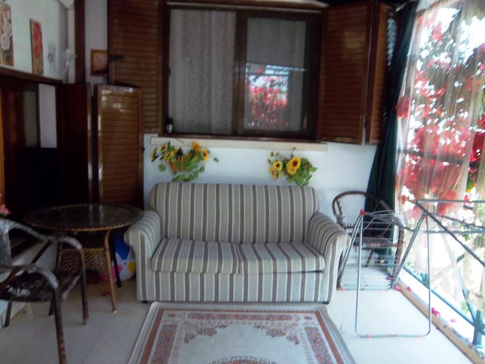 Levent Sugar Cubes 4 bedroom villa No 30