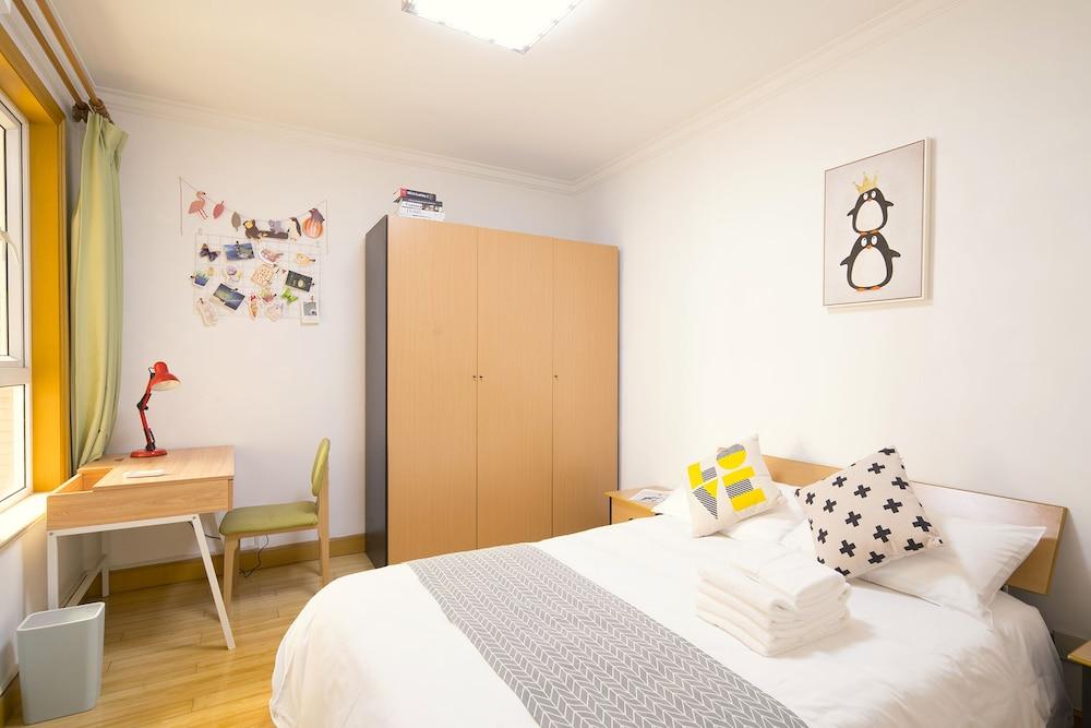 Good Time Travellers Inn-People Square No.2