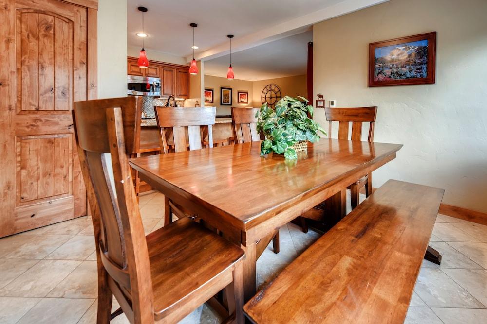 Park Place Condos by CRMR