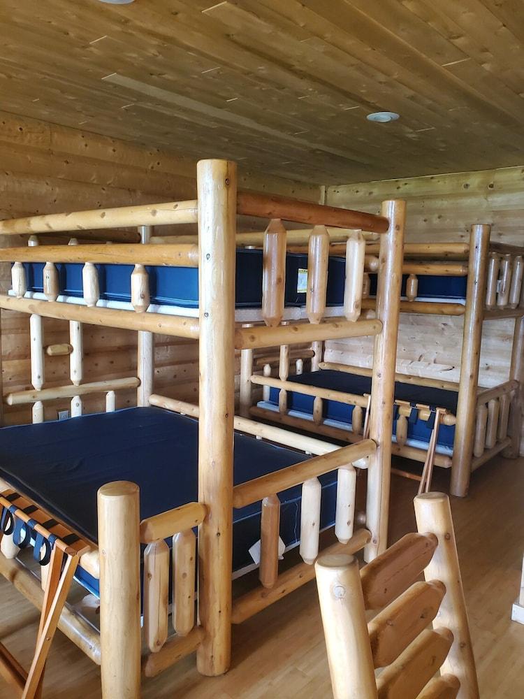 Aqua Log Cabins Resort