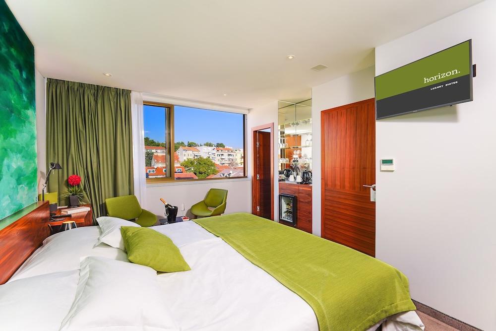 Horizon Luxury Suites