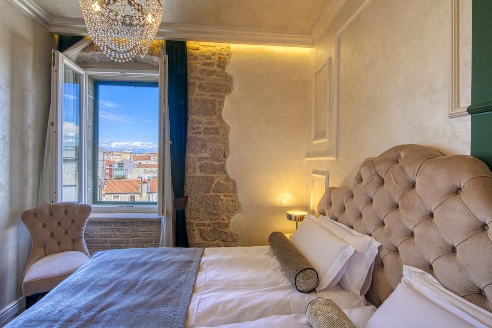 Riva Palace - design rooms