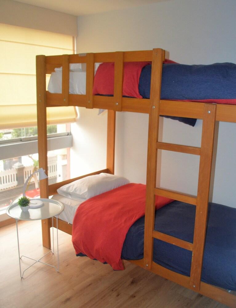 Cozy & Stylish Near the Ocean