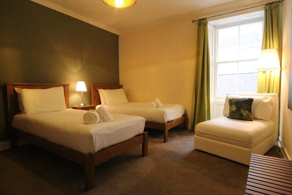 Perfect Location - Stylish 2bd Rose St Apartment