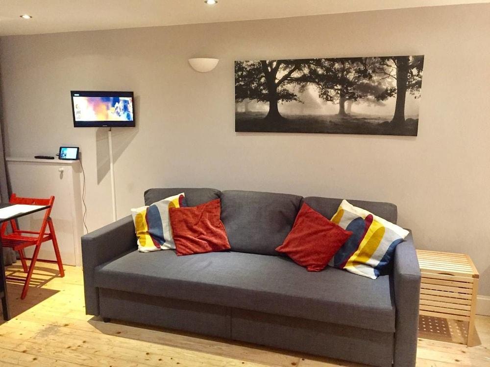 JOIVY Old Town Hidden Castle Gem