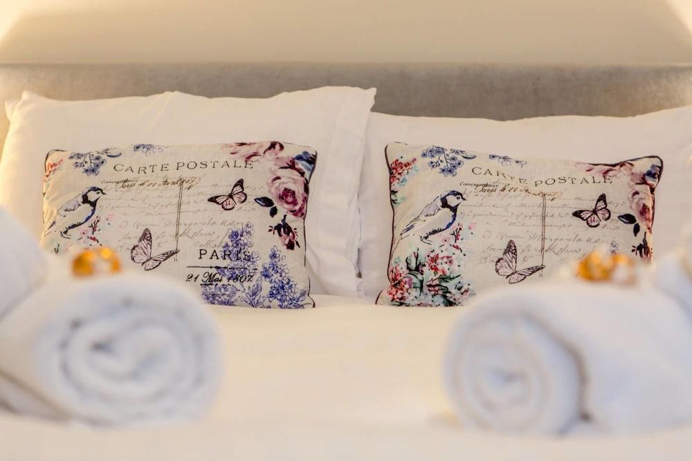 Spacious 2 Bed Apt in Ideal City Centre Location