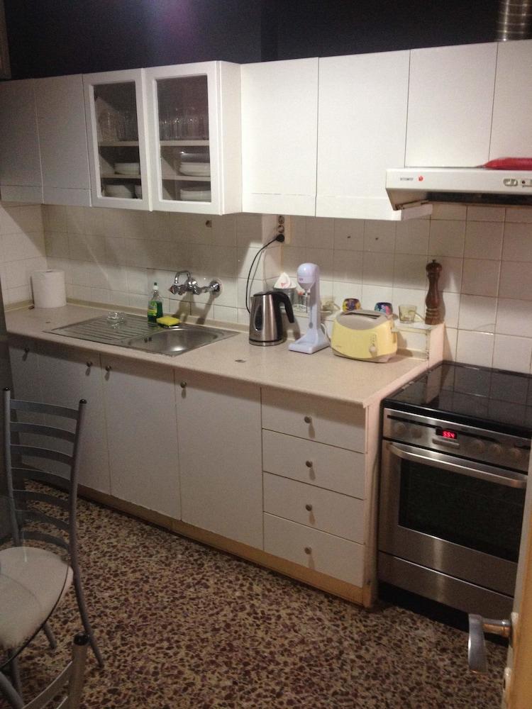 Apartment On Stefanou Tatti 1