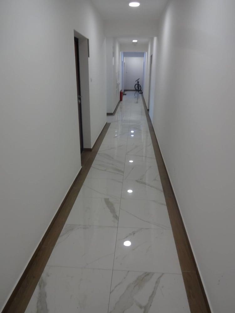 Hermes Lux Apartment