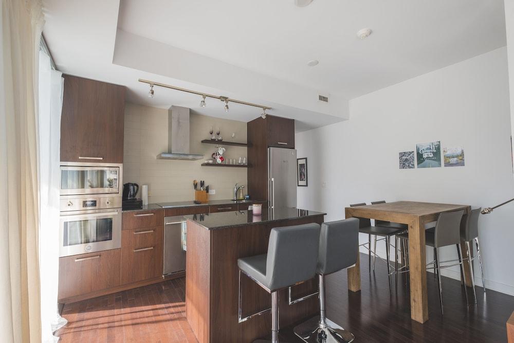 Stunning Suites - Beautiful 2bdr Condo