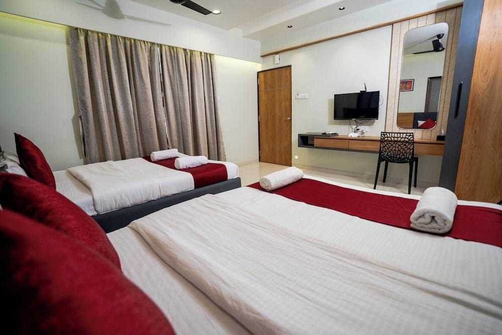 Lotus The Lake view Resort