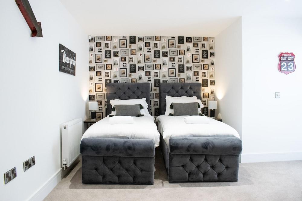 Rowan Tree Your Apartment