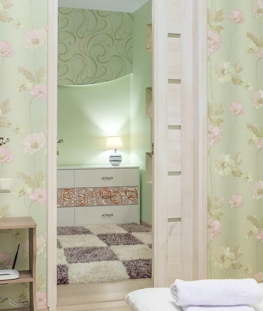 Flatsis Apartment Konstitutsii 2