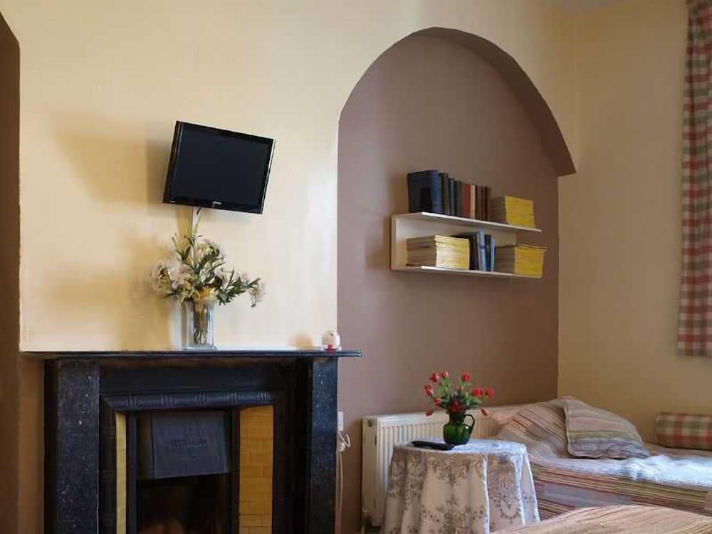 Ross House Equestrian Holidays