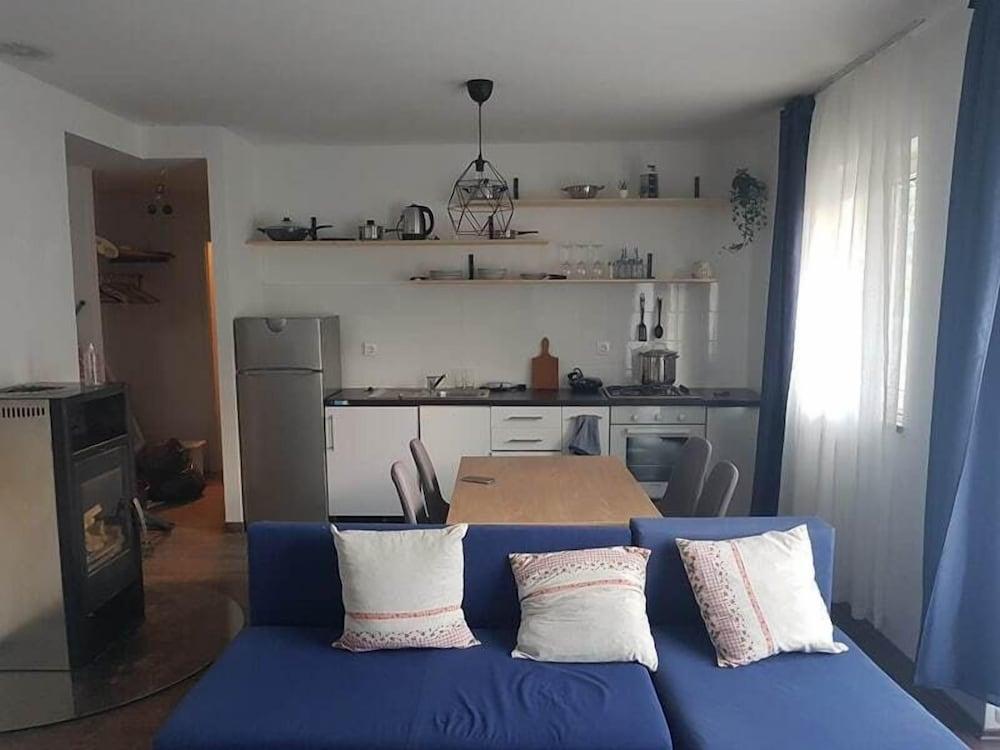 Anica Apartmani