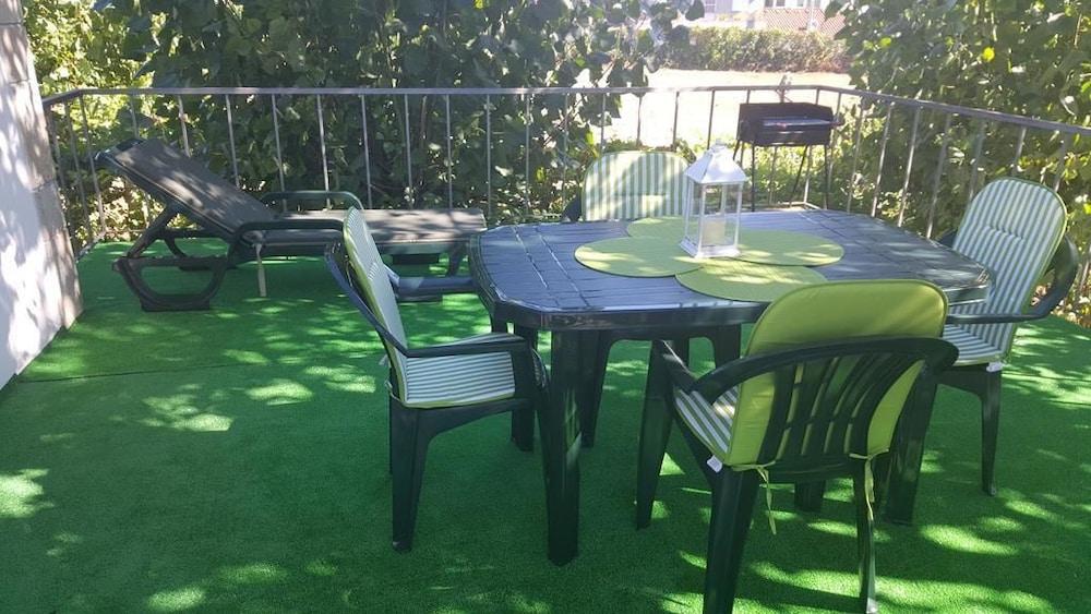 Carvalhosa Apartment