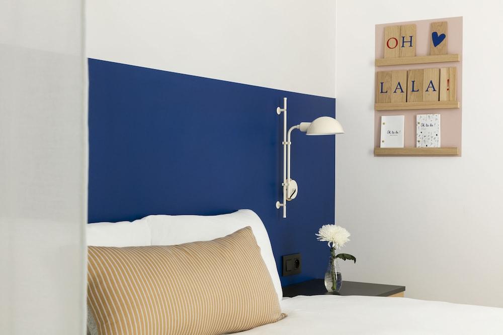 Oh La La! Hotel bar - Paris Bastille