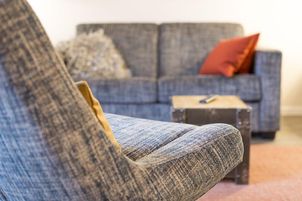 HARBR. boardinghouse