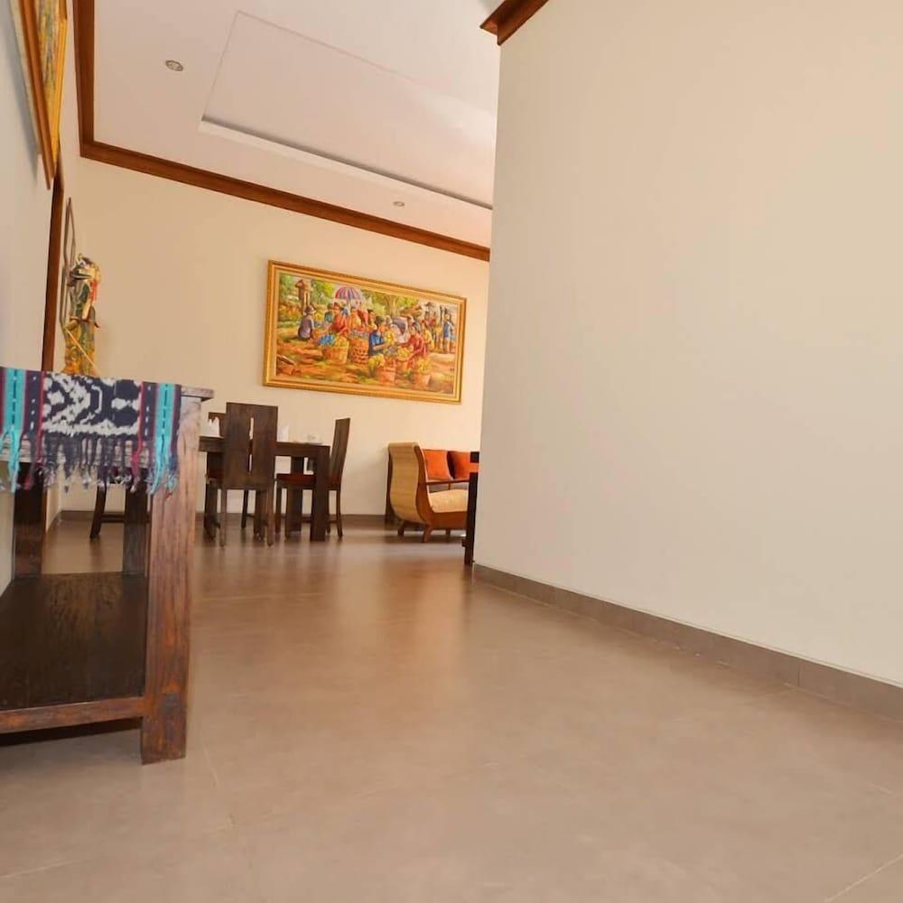 Nuaja Balinese Guest House