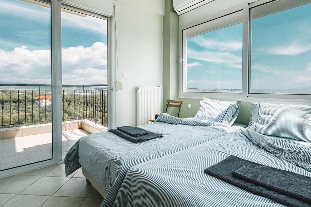 Chloe Villas by QR booking