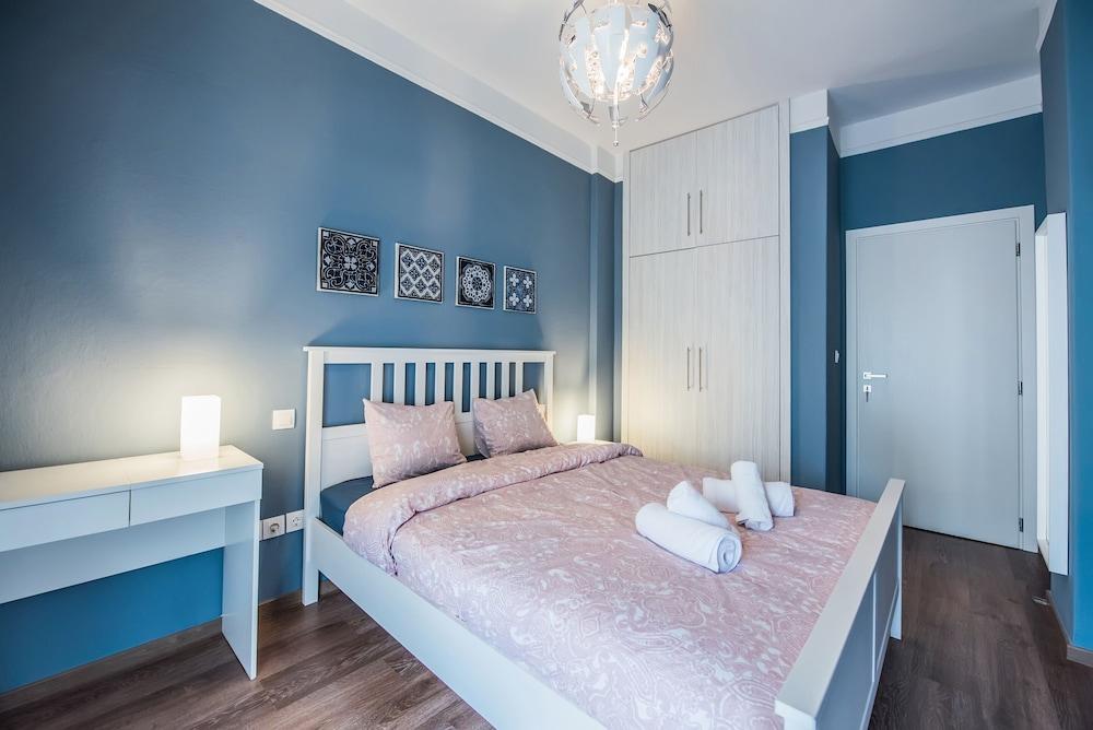 Danae Apt by halu! Apartments