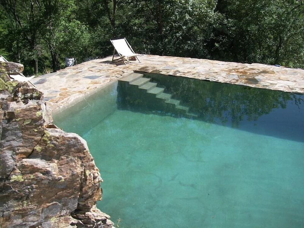 Chambres d'hôtes château du Poujol