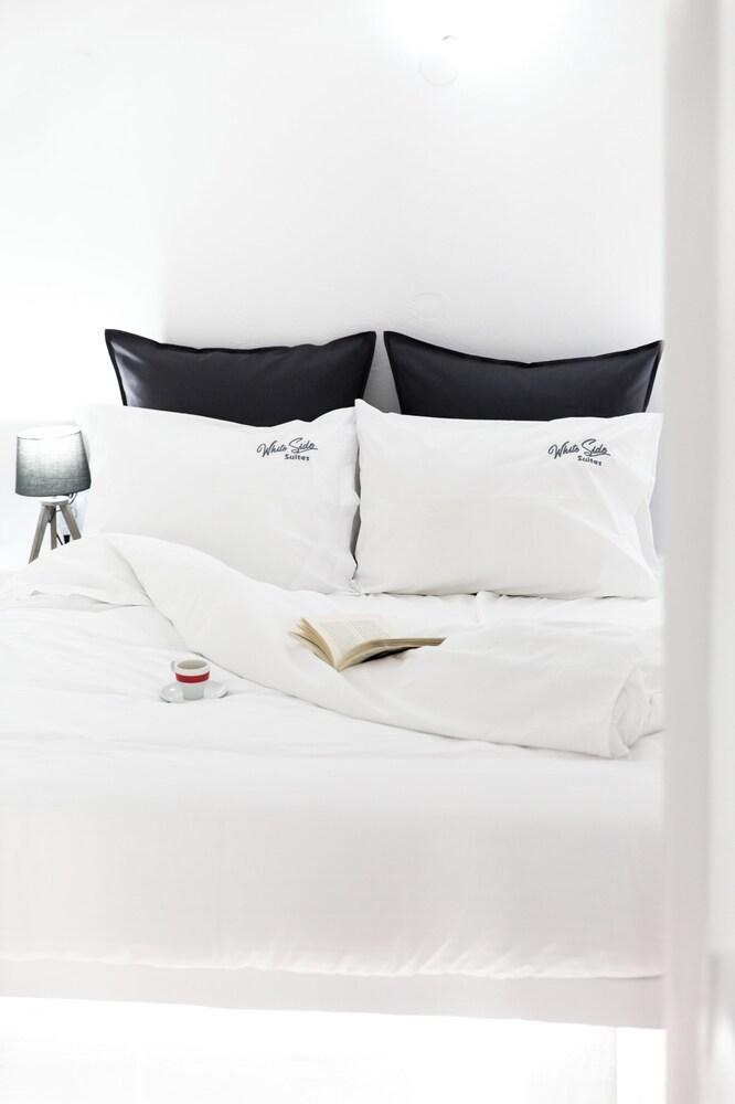 White Side Suites