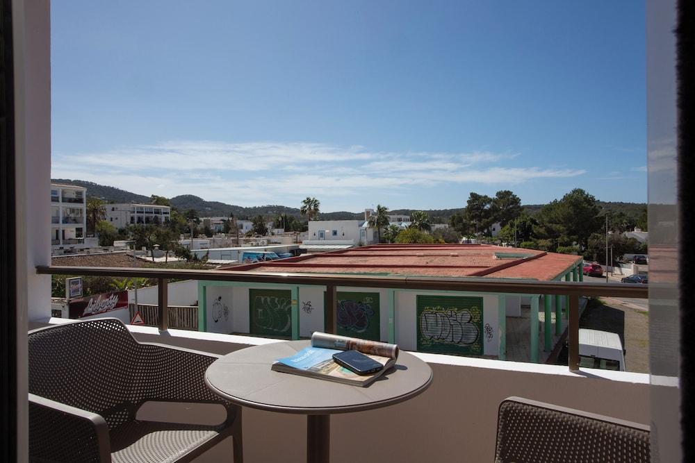 Casual Bahía Ibiza Hotel