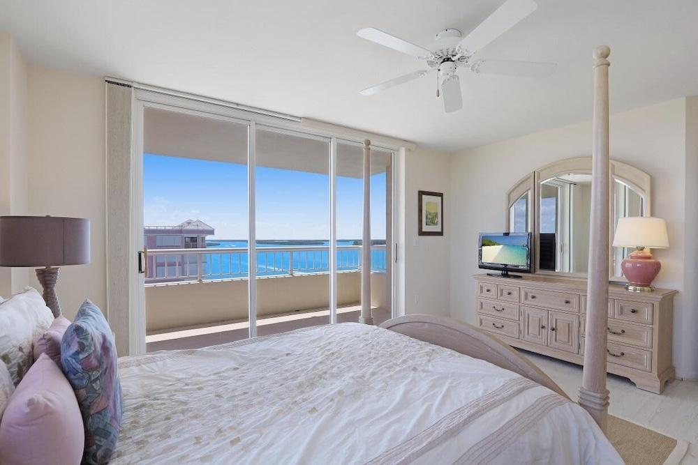 Top Floor Beachfront Condo With Ocean Views/pool/spa