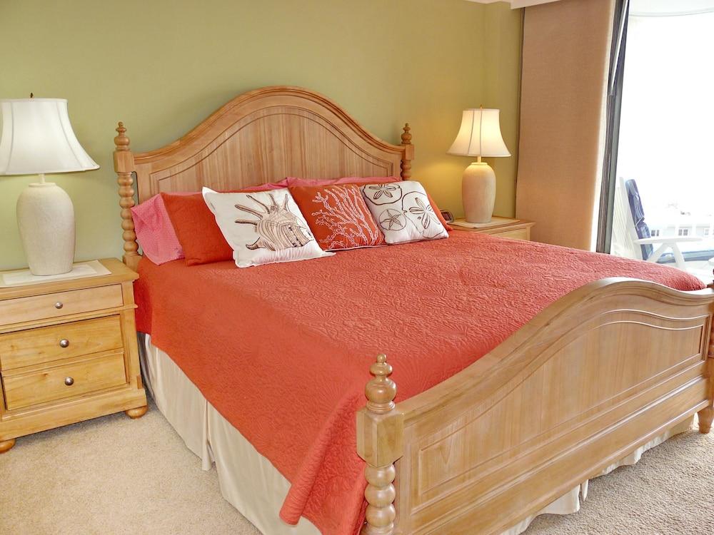 Magical Beachfront Condo With Pool and Ocean Views