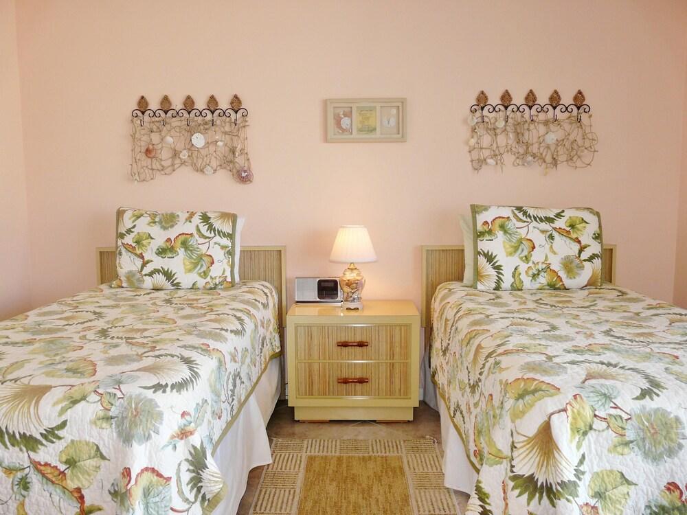 South Seas Tower 3-1512