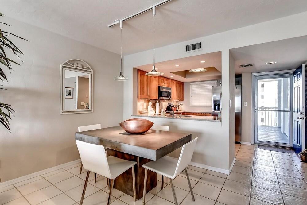 Eagle Cay Building 5-602