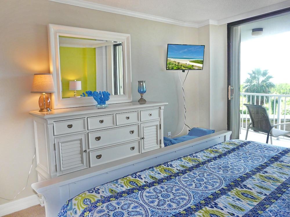 Beachfront Condo in Resort-style Community With Pool