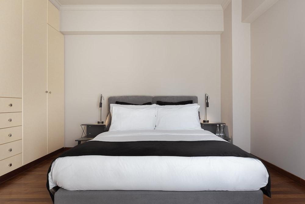 Athenian Grand Riviera Villa