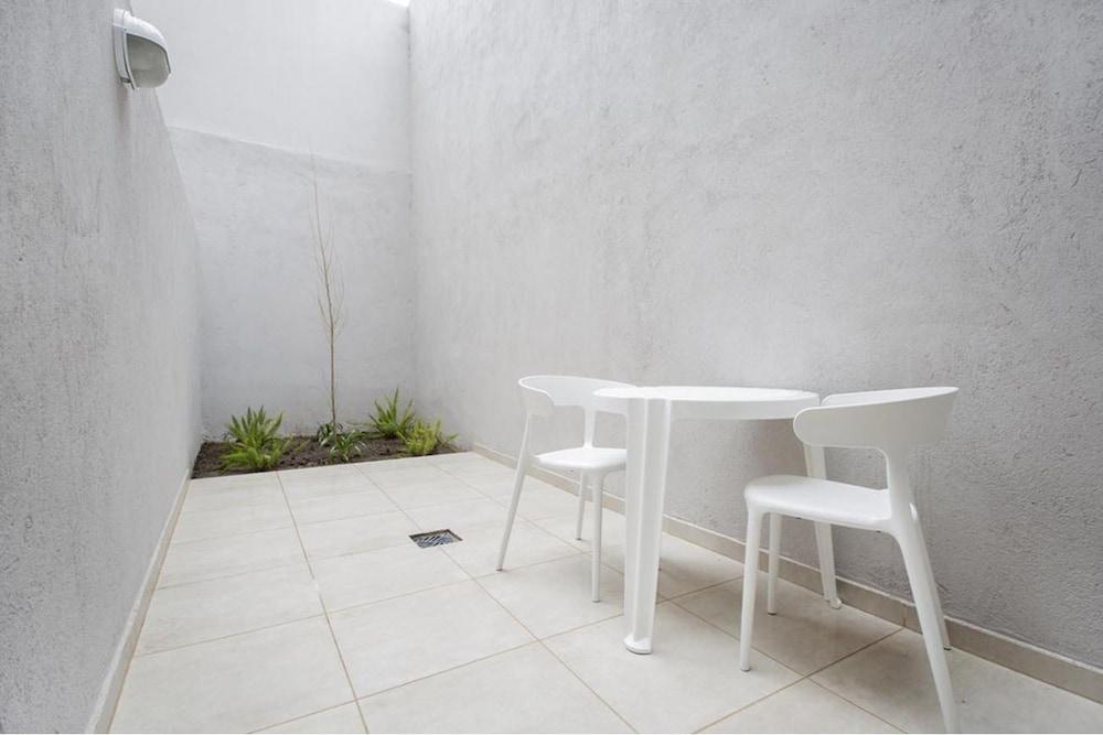 WX2 Venezuela Apartment