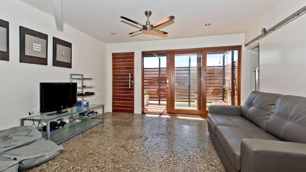 Tangalooma Hilltop Haven