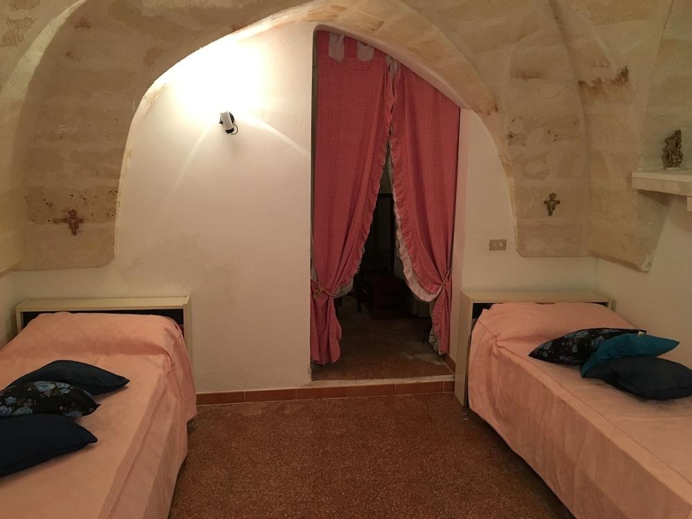 Carbone Country House