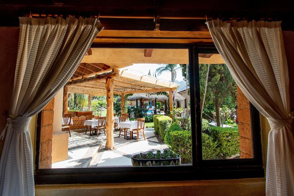 Quinta Ascension - Adults Only