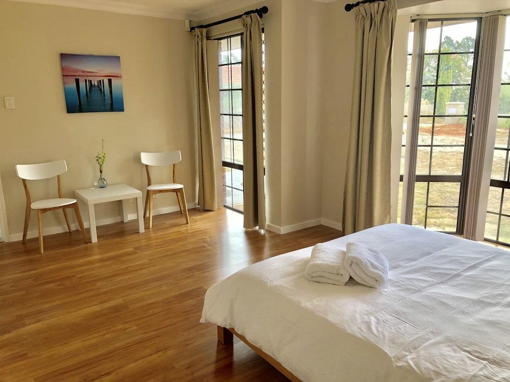 Riverton Lodge - Walk to Shopping Centre