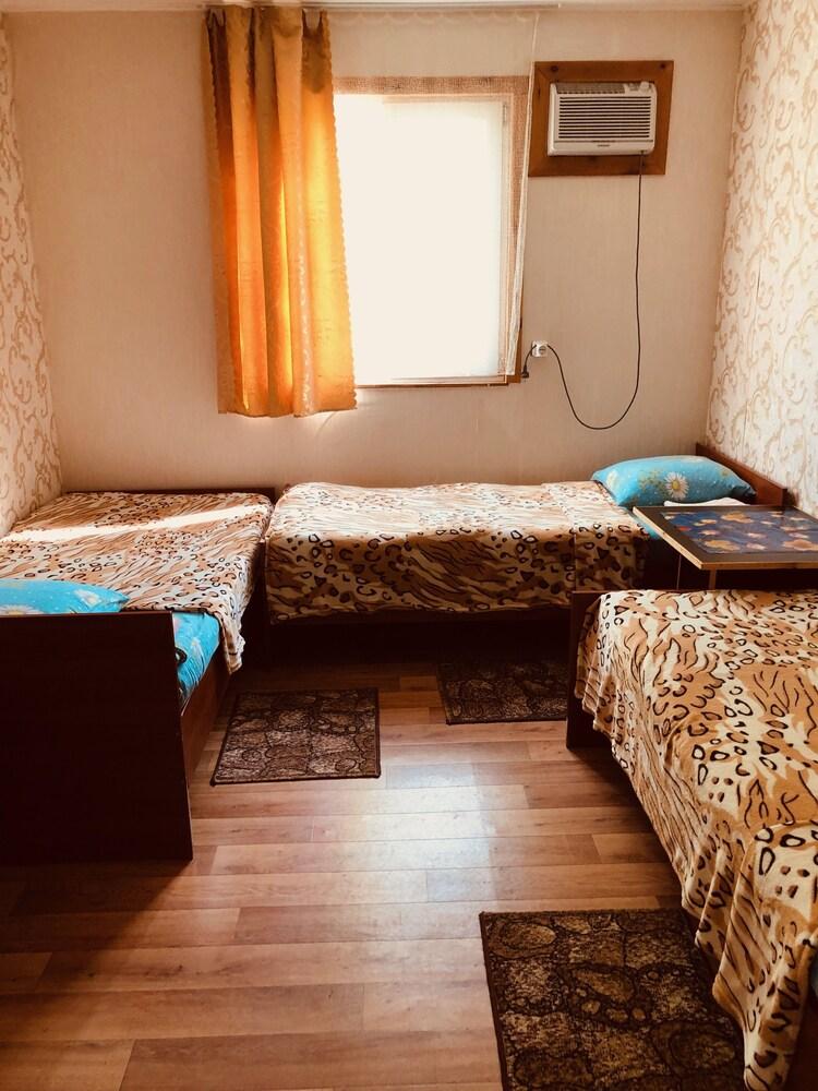 Golubaya Laguna Hotel