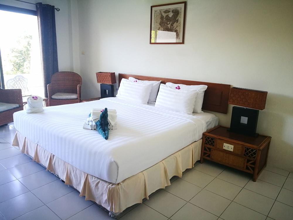 On The Hill Karon Resort