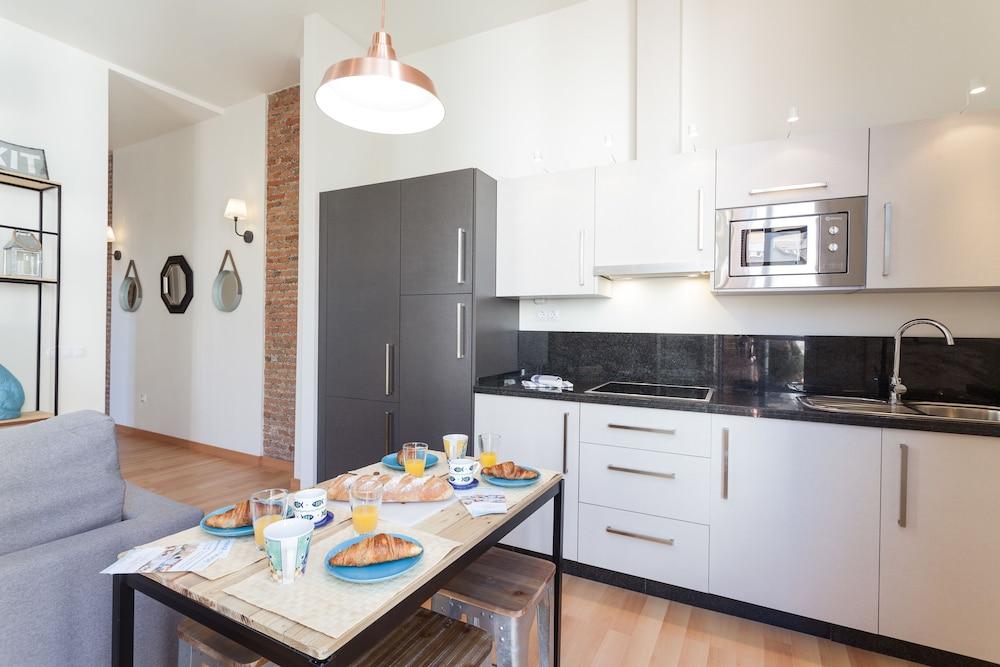 Cozy Flat Niño de Guevara