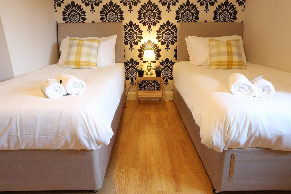 O2 Mailbox Central Premier Apartment