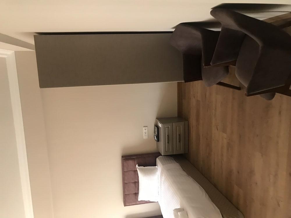 Teryan Pushkin Apart Hotel