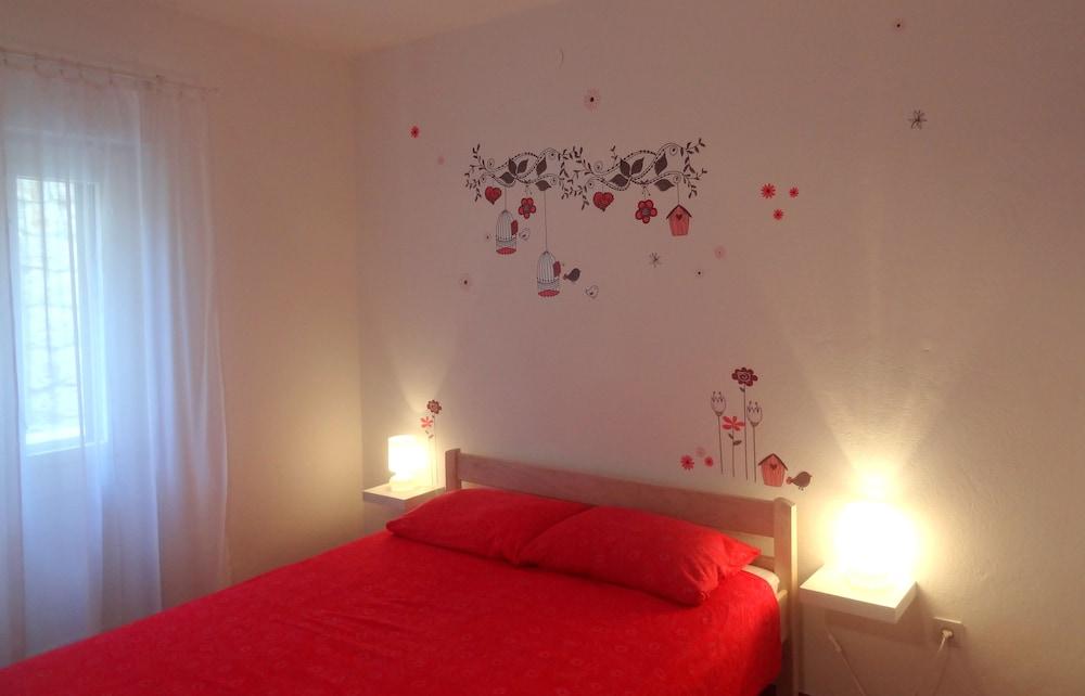 old center apartments